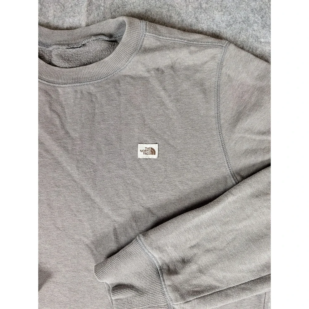 The North Face Mens Gray Heathered Crewneck Box Logo Sweatshirt Pullover